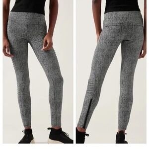 Athleta Delancey Textured Moto Tight Leggings Cozy
HR Ankle Zip Pants Sz M